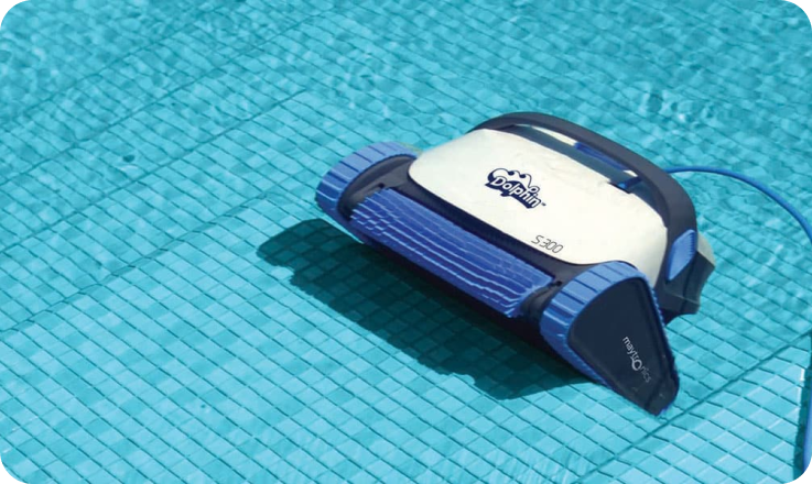 Dolphin S300 : le robot piscine professionnel et facile à utiliser
