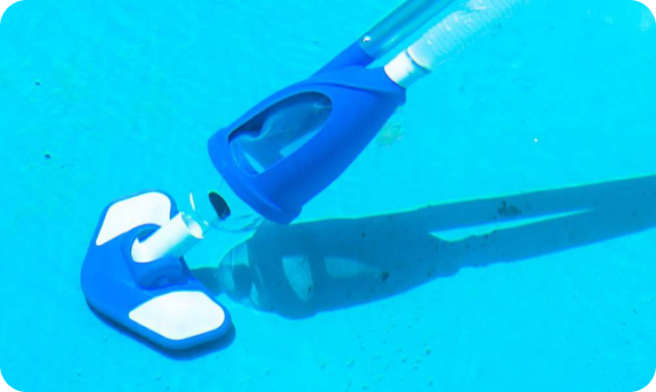 Un aspirateur de piscine hors-sol est-il la solution ?