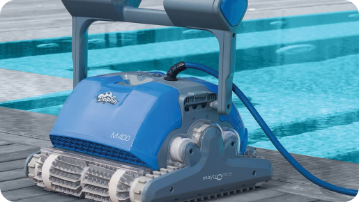 Dolphin M400, dans la compétition des 10 meilleurs robots piscine