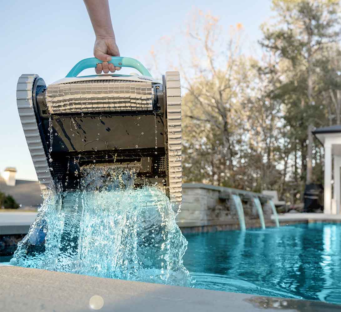 Dolphin Active 40 | Maytronics